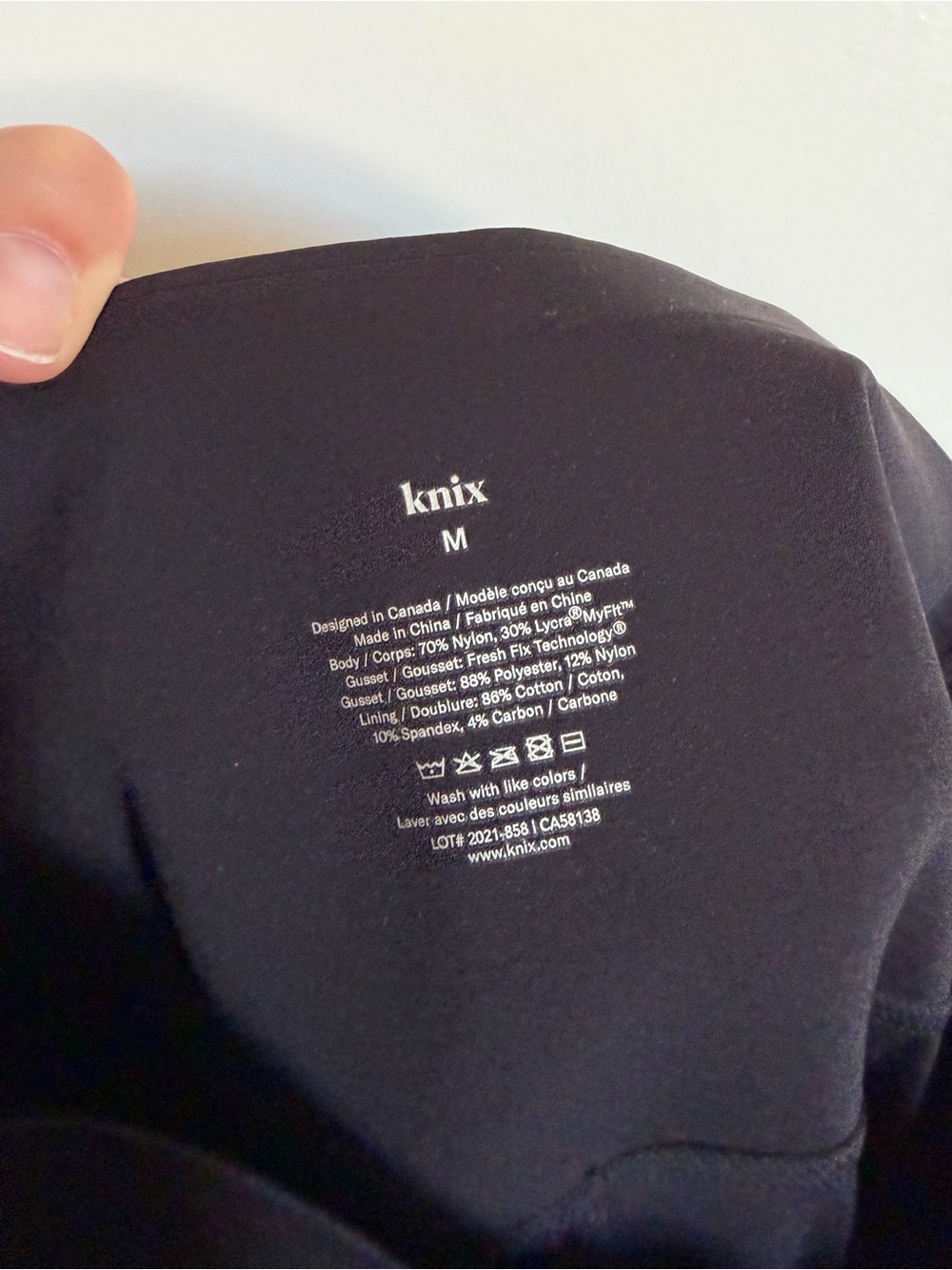 KNIX Black Coverage Lifting Contouring Fabric Leggings size Medium EUC - Picture 11 of 11